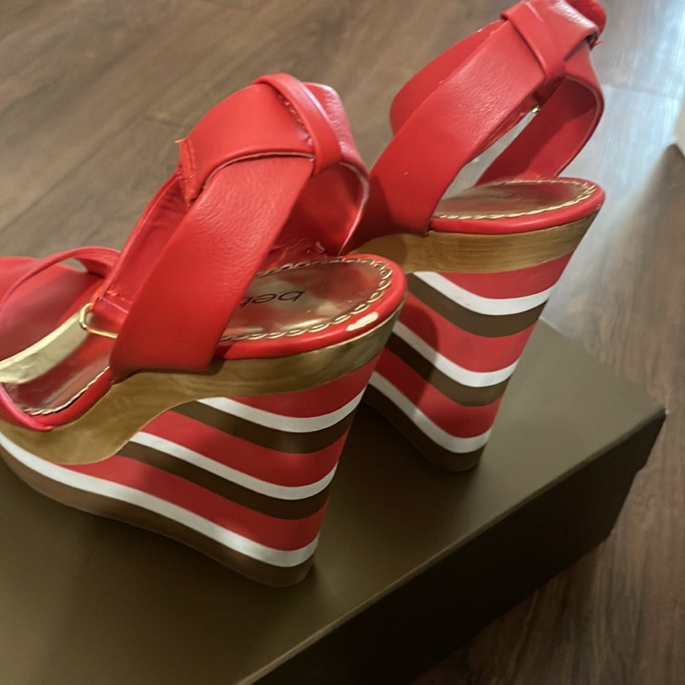Bebe Wedge - Picture 5 of 6